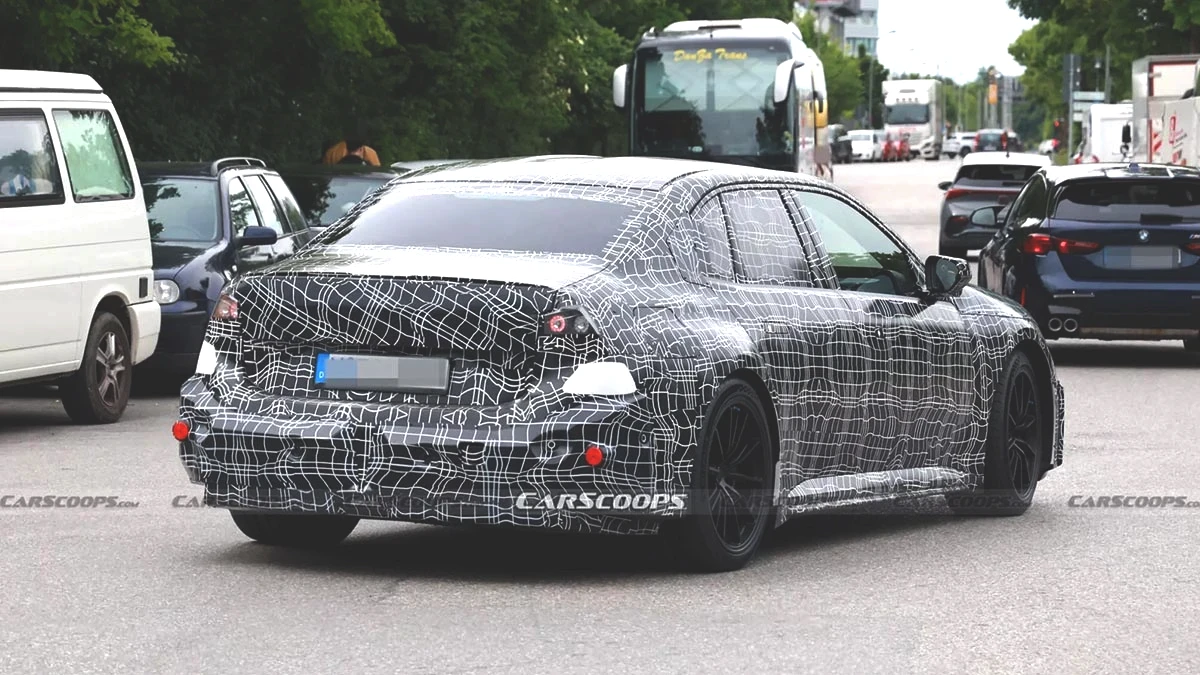 yeni-bmw-m3-elektrikli-2.jpg