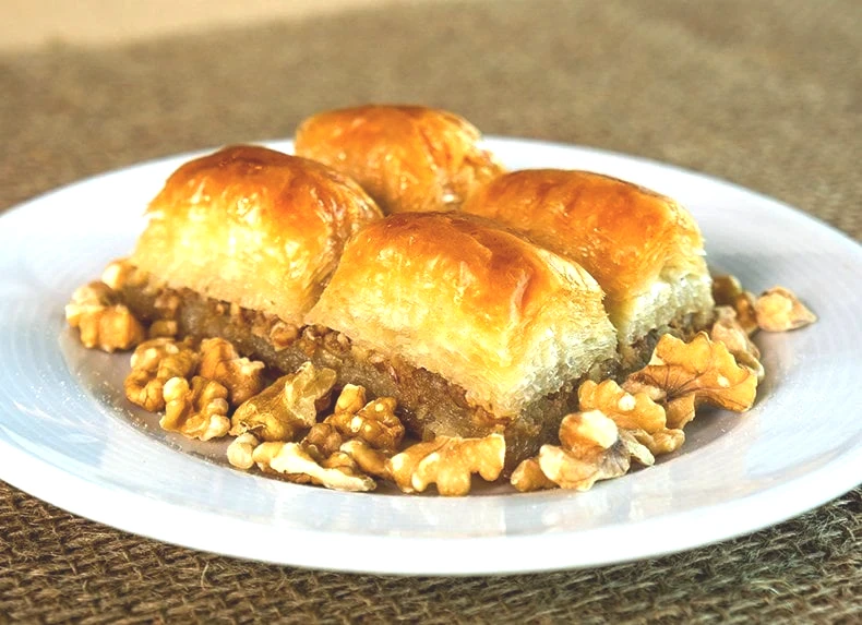 cevizli-klasik-baklava.jpg